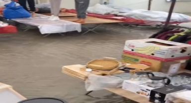 Çeşme'de sağanak yağış: Vatandaşlar zor anlar yaşadı!