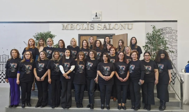 CHP'li üyelerden İstanbul Sözleşmesi protestosu