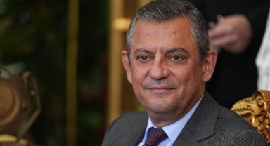 CHP’nin 81 il başkanından Özel’e destek: “Özgür Özel’e inanıyoruz, güveniyoruz” 