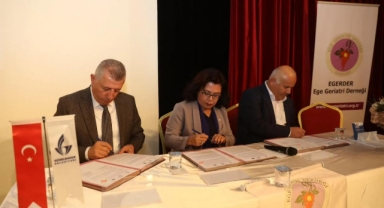 Güzelbahçe’de Üçüncü Yaş Üniversitesi için imzalar atıldı