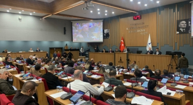 İzBB Meclisi’nde İstanbul Sözleşmesi tartışması: “Daha fazla insan kaybedecek halimiz kalmadı”