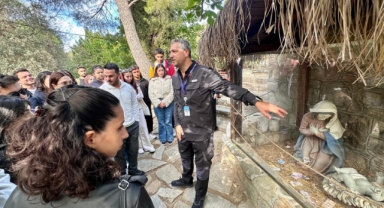 İzmir’de gençler için kültür gezileri başladı