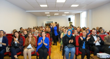 Karabağlar'da Bağımlılıkla Mücadele Seminerleri başladı