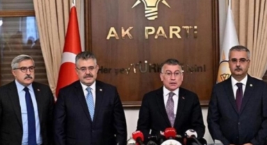 Kayyum savunan heyetteki AKP'li vekilin PKK yöneticisiyle olan fotoğrafı gündeme geldi!