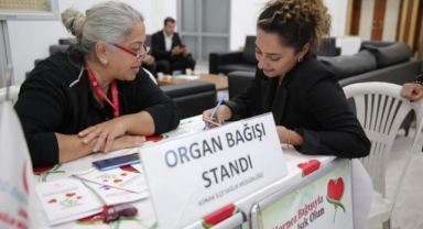 Konak’ta organ bağışı farkındalığı için stant kuruldu