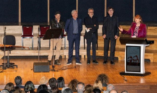 Kristal Flamingolar, “Evcilik” ve “Mukadderat”ın