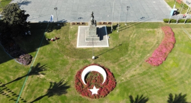  Meydanlar Ata’nın en sevdiği kasımpatı çiçeği ile renklendi 