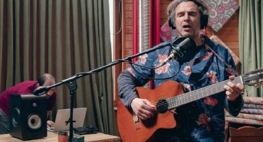 Peyk grubunun solisti İrfan Alış, hayatını kaybetti