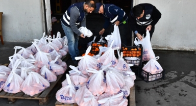 5 ton mandalina örnek iş birliği ile dağıtılıyor 