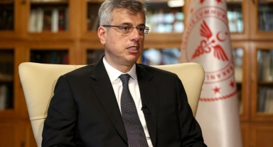 AK Partililer, o bakandan rahatsız: “Vitrinimizi kaybediyoruz…”