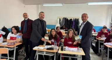 AK Parti'den öğrencilere 