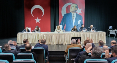 Başkan Mutlu'dan 'Mazeretsiz Kent Konak' vurgusu: Bu şehri bu meclisle beraber elbirliğiyle yöneteceğiz