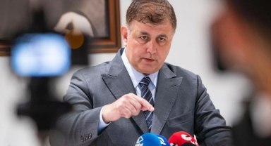 Başkan Tugay’dan SGK tepkisi: “Tuzak kuruyorlar!”