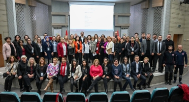 Bornova'da Kent Konseyi Kadın Meclisi yoğun katılımla gerçekleşti