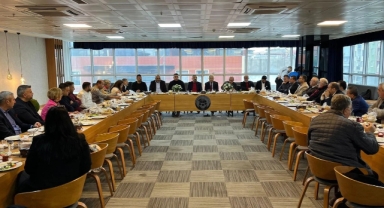 CHP İzmir'de ilçe başkanları bir araya geldi: Gündeme ve geleceğe yönelik neler yapılacak?