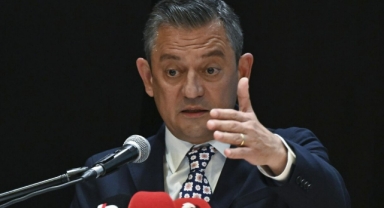 CHP lideri Özel: “CHP’li belediyelerle uğraşmayı bırakın”