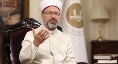Diyanet'ten yeni skandal: Çiftlerin el ele dolaşması yasak