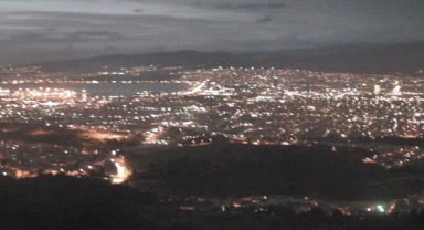 Eğlence mekanında tanıştılar: Darbedip parasını çaldı!