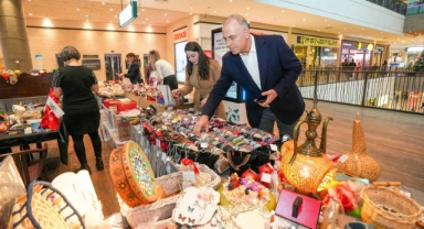 Gaziemirli kadınların el emeği ürünleri bu sergide