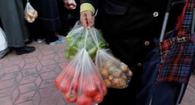 İzmir'de yoksulluk sınırı 91 bin 118 TL oldu.