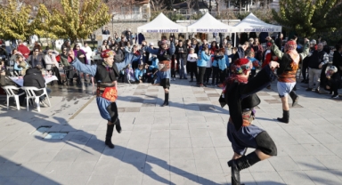 Konak’ta yeni yıl coşkusu kermeslerle devam ediyor