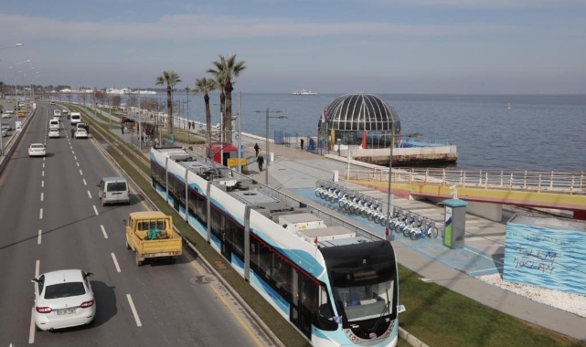 Konak Tramvayı’ndaki düzenleme cuma gecesine ertelendi