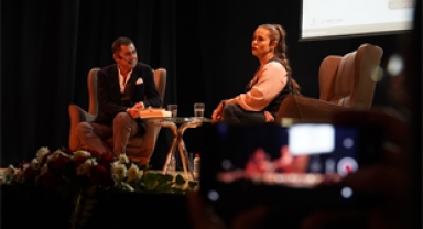 Nilüfer Açıkalın’la Edebiyat söyleşileri’nde  keyifli sohbet