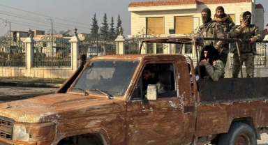 Suriye'de cihatçılardan ülke dışındaki Suriyelilere çağrı: Özgür bir Suriye sizi bekliyor