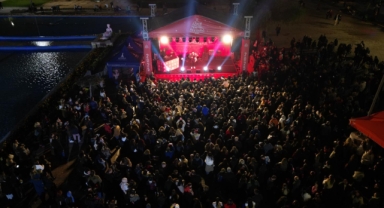 Yeni Yıl Festivali’nde Mansur Ark rüzgârı