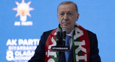 Cumhurbaşkanı Erdoğan, Diyarbakır'da partililerine seslendi: Bizim kardeşliğimiz İslam kardeşliğidir