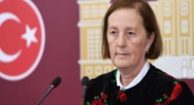 DEVA Partisi'nden istifa eden Selma Aliye Kavaf, CHP'ye katıldı