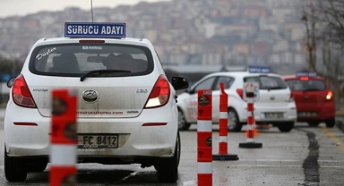 Ehliyet alacaklara kötü haber: Sınav ücretlerine zam!