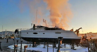 İstanbul'da, Pendik Marina'da yangın!