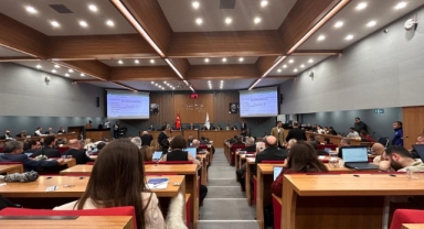 İzBB'de yılın ilk oturumu gerçekleşti: Denetim Komisyonu Üyeleri belli oldu!