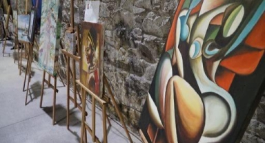 İzmir'de kadına şiddete “resim” ile hayır dediler