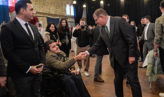 Başkan Tugay Gençlik Eylem Çalıştayı'nın açılışında konuştu