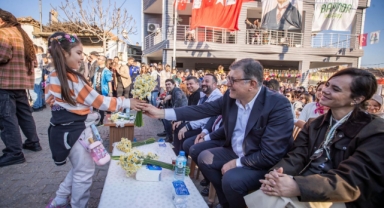 Çiçeğin başkenti Bayındır, festivalle renklendi
