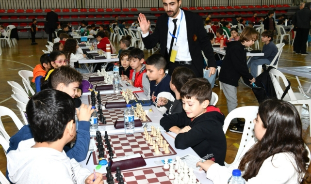 Çiğli Belediyesi'nden Satranç Turnuvası