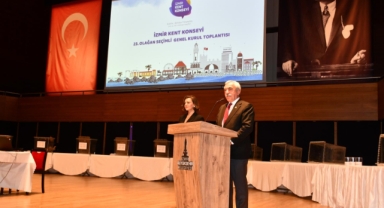 İzmir Kent Konseyi Başkanı Özgür Topaç oldu