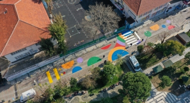 Konak’ın okul yollarına yaya güvenliği için renkli dokunuş