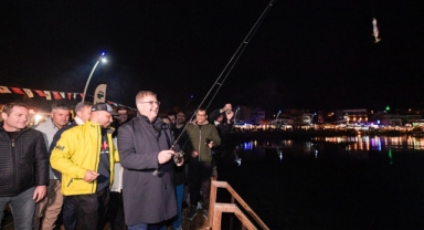 Tugay'dan Mordoğan'da balık avı