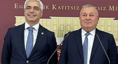 Salih Uzun CHP'ye katıldığını duyurdu