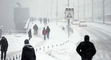 Vali açıkladı: İstanbul'da yarın okullar tatil!
