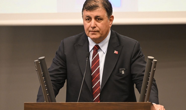 Başkan Tugay'dan grev açıklaması:
