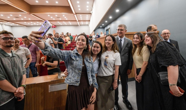 Başkan Tugay personel ile bayramlaştı