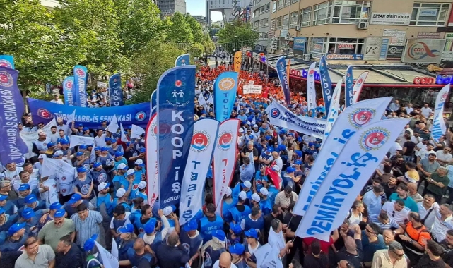 Türk-İş, meydanlara çıktı: 500 kuruma grev kararı asılacak!
