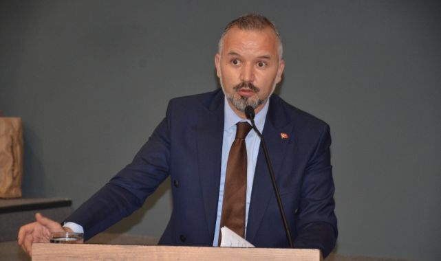 AKP'li Yıldız ile CHP'li Bakan arasında gerginlik sürüyor: Gerçekler  keyfinizi kaçırmış olabilir Sayın Bakan - Siyaset - Ege'ye Bakış