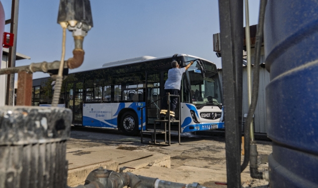 ESHOT’tan bin 100 hanenin kullandığı kadar su tasarrufu