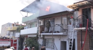 İzmir'in göbeğinde yangın: Mahalleyi panik sardı!
