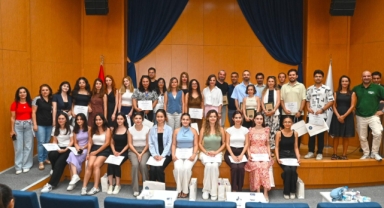 Karabağlar Akademi İlk Mezunlarını Verdi